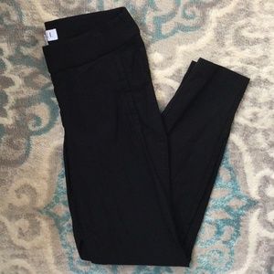 Elle Black Skinny Ankle Pants Size M
